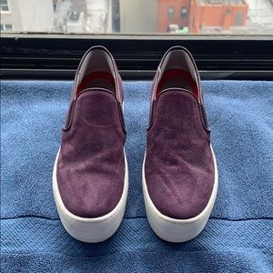 Sketcher street slip ons